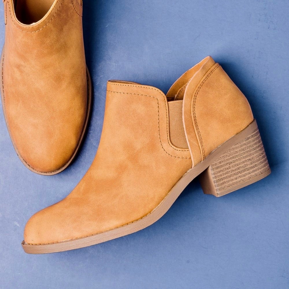 Distressed tan block heel booties - Picture 7 of 7